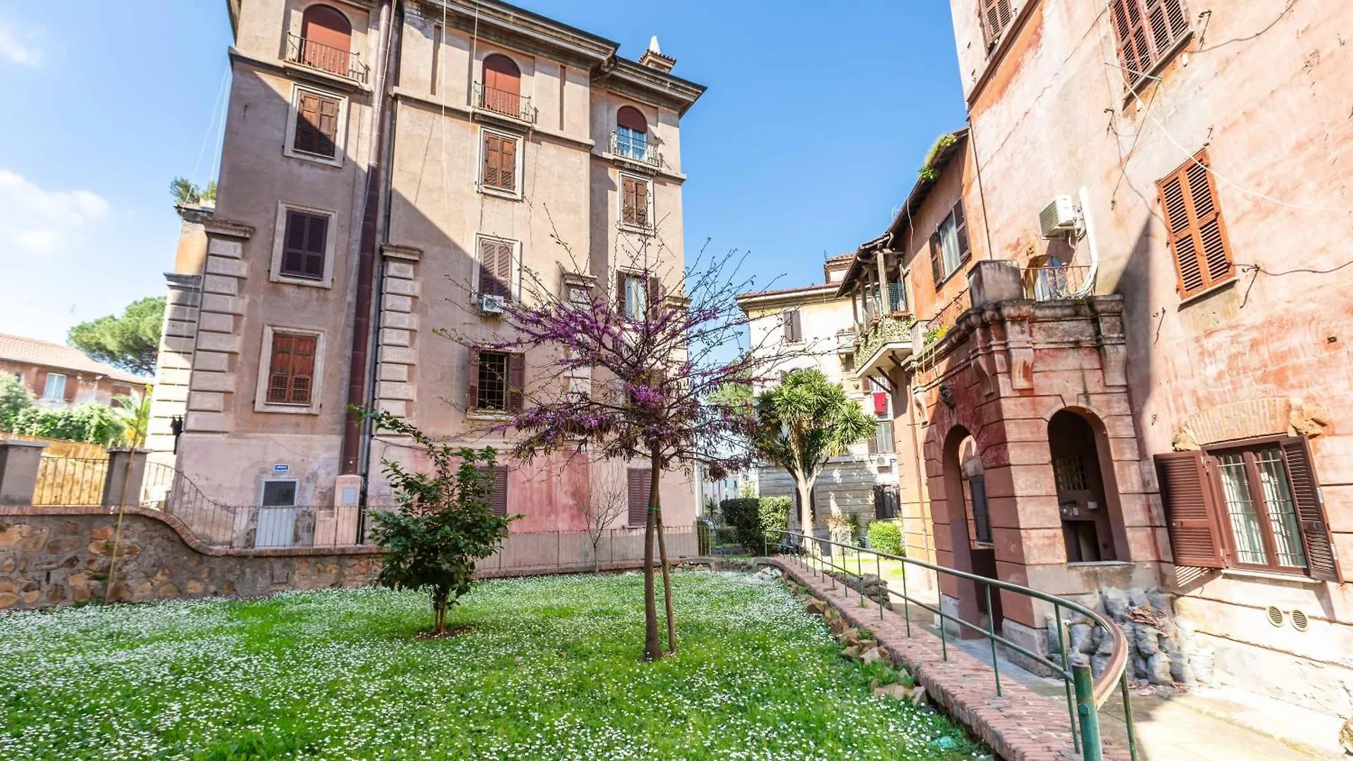 Casa Cesaroni - Zen 34 Apartment Rome Italy